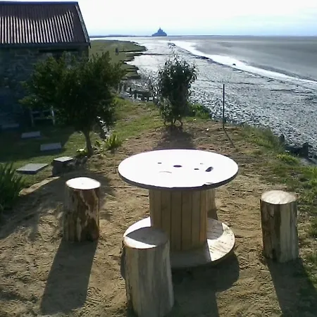 Cabane De Douanier En Baie Du Mont Saint Michel Hebergement Insolite Courtils Exterior photo